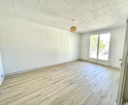 Location Appartement 3 pièces 60m² ROANNE 42300 - Photo 1