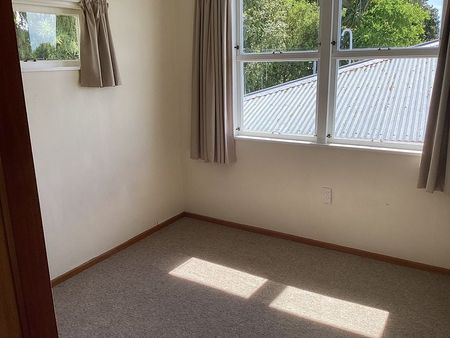 3BR Home in Havelock North with a view - Photo 5