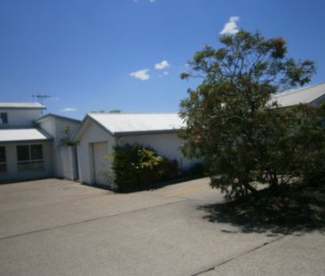 modern two bedroom unit - Photo 2