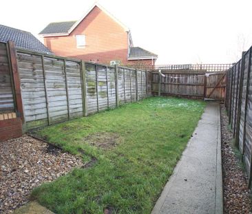 2 bedroom terraced house to rent - Photo 3