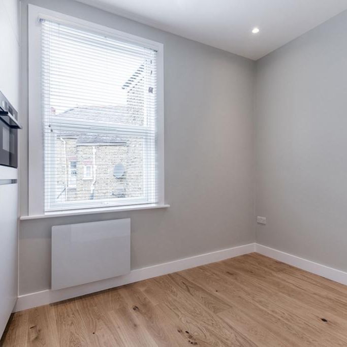 Ground floor flat to rent - Photo 1