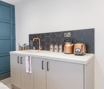 Studio Flat, Waverley Gardens, NW10 - Photo 6