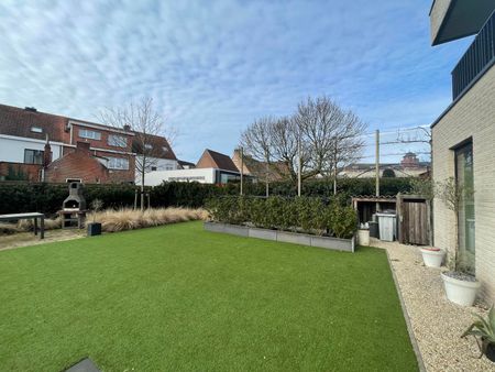 Knap gelijkvloers appartement met tuin - Photo 2