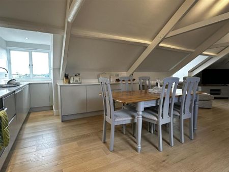 Hillfield Village, Hillfield, Dartmouth - Photo 5