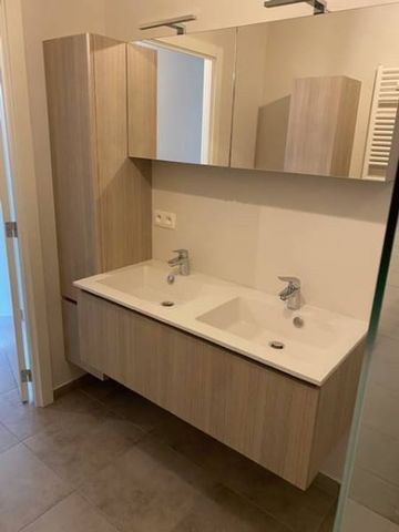 Appartement te huur - Foto 2