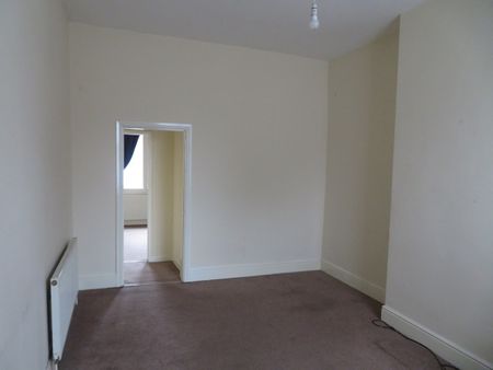 Manchester Road, Bury, BL9 - Photo 2