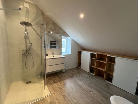 Location Appartement 5 pièces 132m² - Photo 4