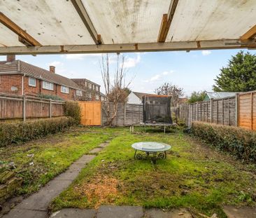 3 bedroom terraced house to rent - Photo 6