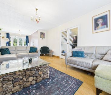 3 bedroom terraced house to rent - Photo 3