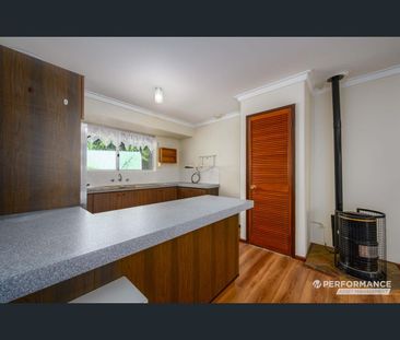 10A Hobley Place, Eden Hill, WA 6054 - Photo 3