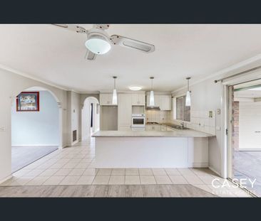 5 Sinatra Way, Cranbourne East, Vic 3977 - Photo 3