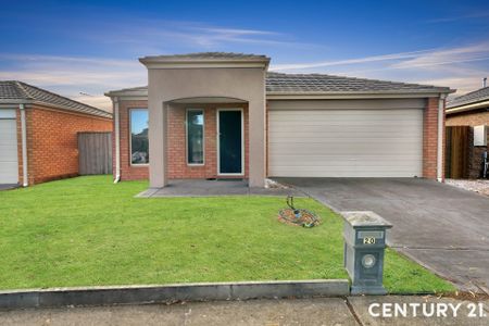 Spacious Family Home !! - Photo 4