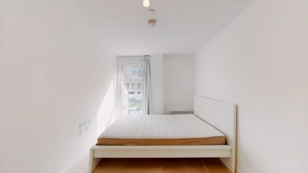 2 Bed 1 Bath - Photo 4