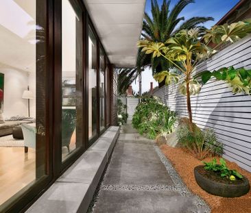 Unit 2/2 Marine Avenue, St Kilda. - Photo 2