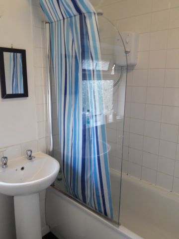 Room in a Shared House, New Cross Street, M5 - Photo 4