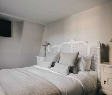 George Street - Photo 1