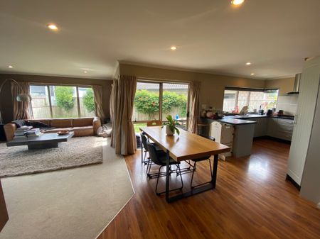 Charming Family Home in Papamoa - Photo 5