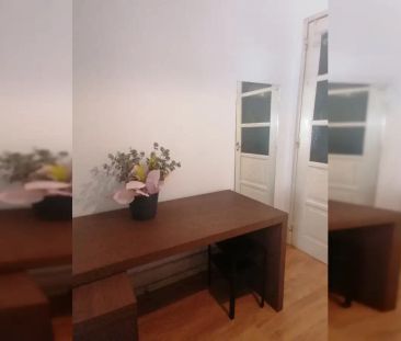Room in a shared 3-bedroom flatfor rent in Lisbon, bills included - Photo 1