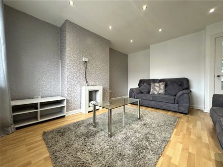 65, Scott Hall Road, Leeds, West Yorkshire, LS7 2HH - Photo 2