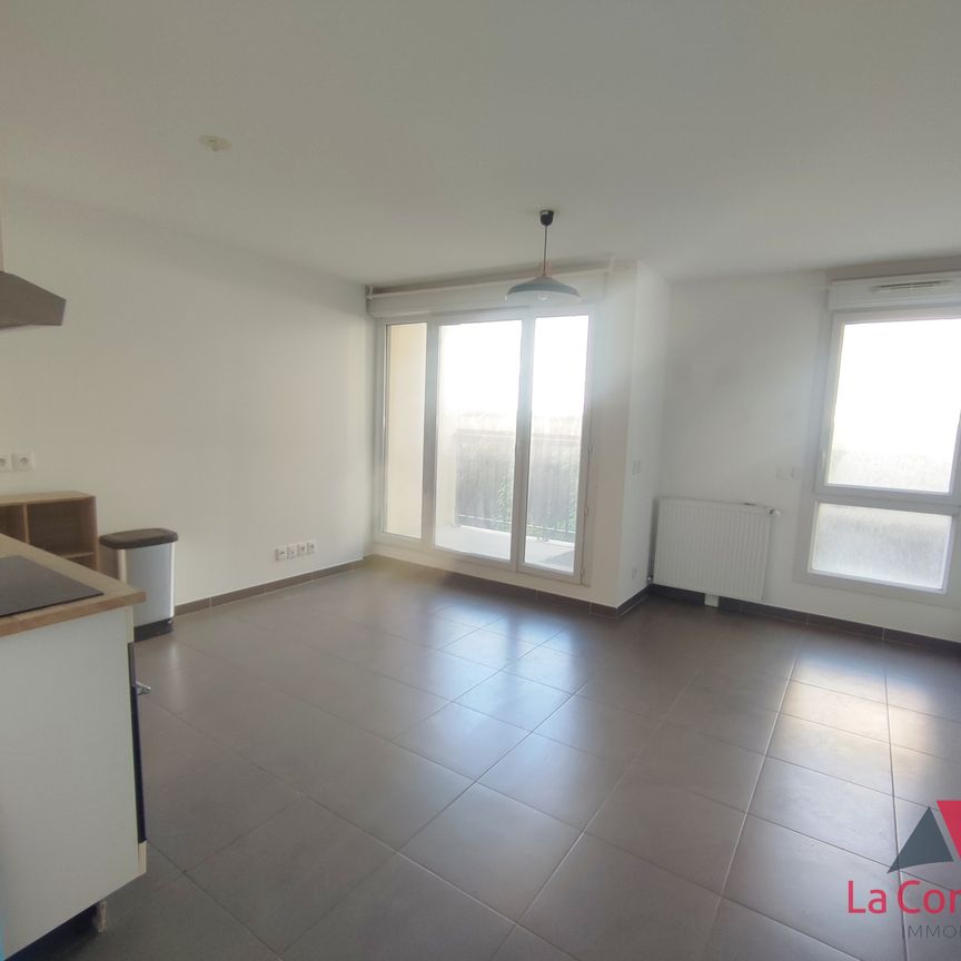Location Appartement 2 pièces 39m² MARSEILLE 7ème - Photo 1