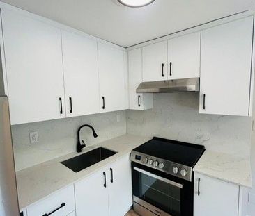 For Lease - 2961 Lakeshore Boulevard Unit# 3, Toronto, Ontario - Photo 3