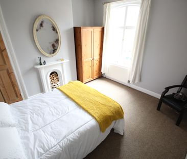Ash Terrace, Headingley - Photo 1