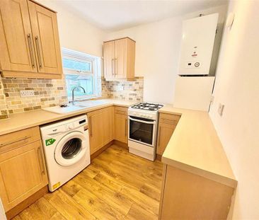 Bullar Road, Southampton - Photo 6