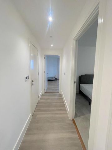 2 bedroom apartment to rent - Photo 4