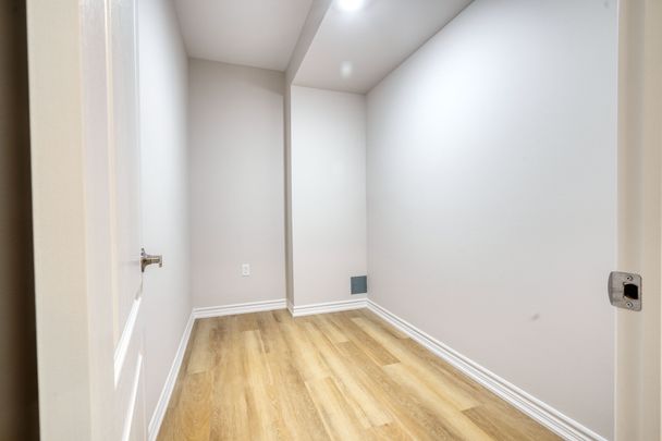 For Lease - 136 Milby Crescent, Bradford West Gwillimbury, Ontario - Photo 1