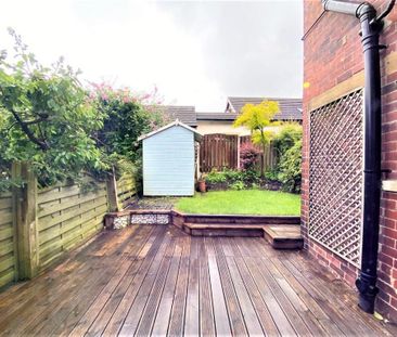 2 bedroom end of terrace house to rent - Photo 3