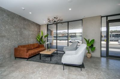 City Life Made So Easy! - Photo 1