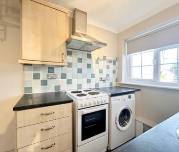 1 bedroom semi-detached house to rent - Photo 2
