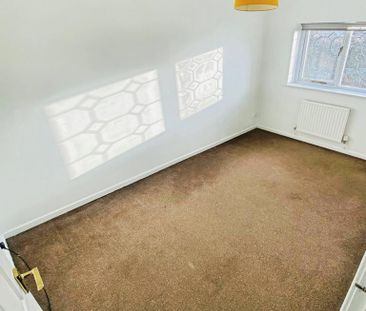 2 bedroom semi-detached house to rent - Photo 6
