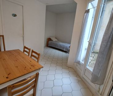 Location Appartement 1 pièce 18m² - Photo 1