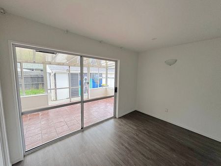 A big home with new renovations done. - Photo 4