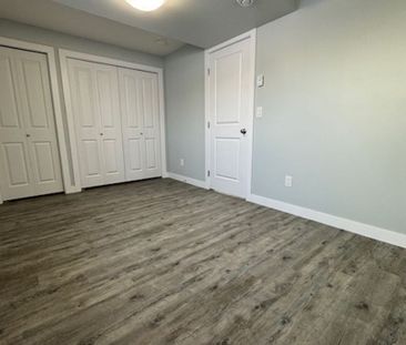 Brand New 2 Bedroom Lower Unit in Evergreen - Photo 5