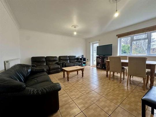 Spear Road, Southampton, SO14 - Photo 1