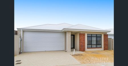 LOVELY HOME WITH DUCTED AIR, THEATRE + STUDY - Photo 4