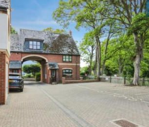 2 bedroom Flat To Let - Photo 6