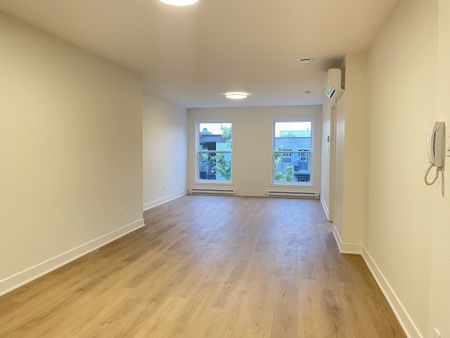 2086 Rue Harmony, #6 - Photo 4