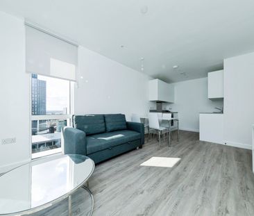 1 Bed Flat, Addiscombe Grove, CR0 - Photo 3