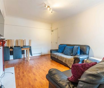 5 bed maisonette to rent in Brandon Grove, Sandyford, NE2 - Photo 2