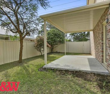 Great Location - 3 bedroom home - Photo 4
