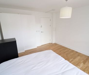 Room in a Shared Flat, Holystone Court, E14 - Photo 3
