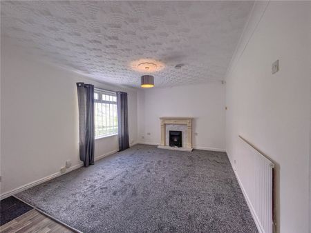 3 bed terraced house to rent in Moorcock Close, Middlesbrough, TS6 - Photo 2