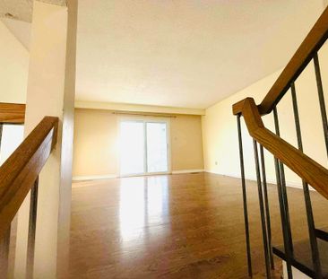 For Lease - 85 Simmons Boulevard, Brampton, Ontario - Photo 1