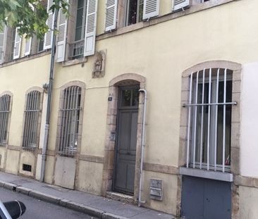 Location Appartement 1 pièce 17m² - Photo 4