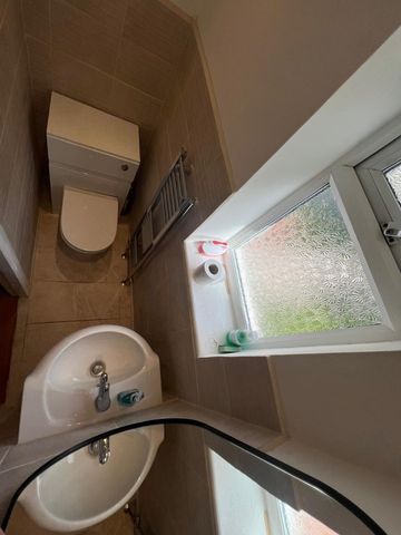 Room in a Shared House, Dursley Road, SE3 - Photo 5