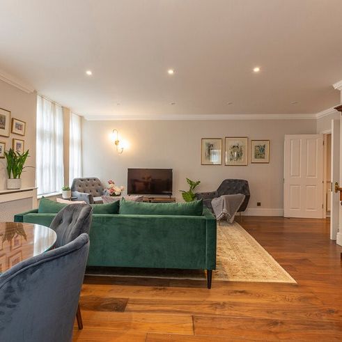 Mason's Arms Mews - Photo 1