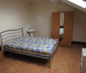 5 Bedroom House, 29 Agincourt Avenue, Queens Quarter, Belfast, BT7 1QA - Photo 3